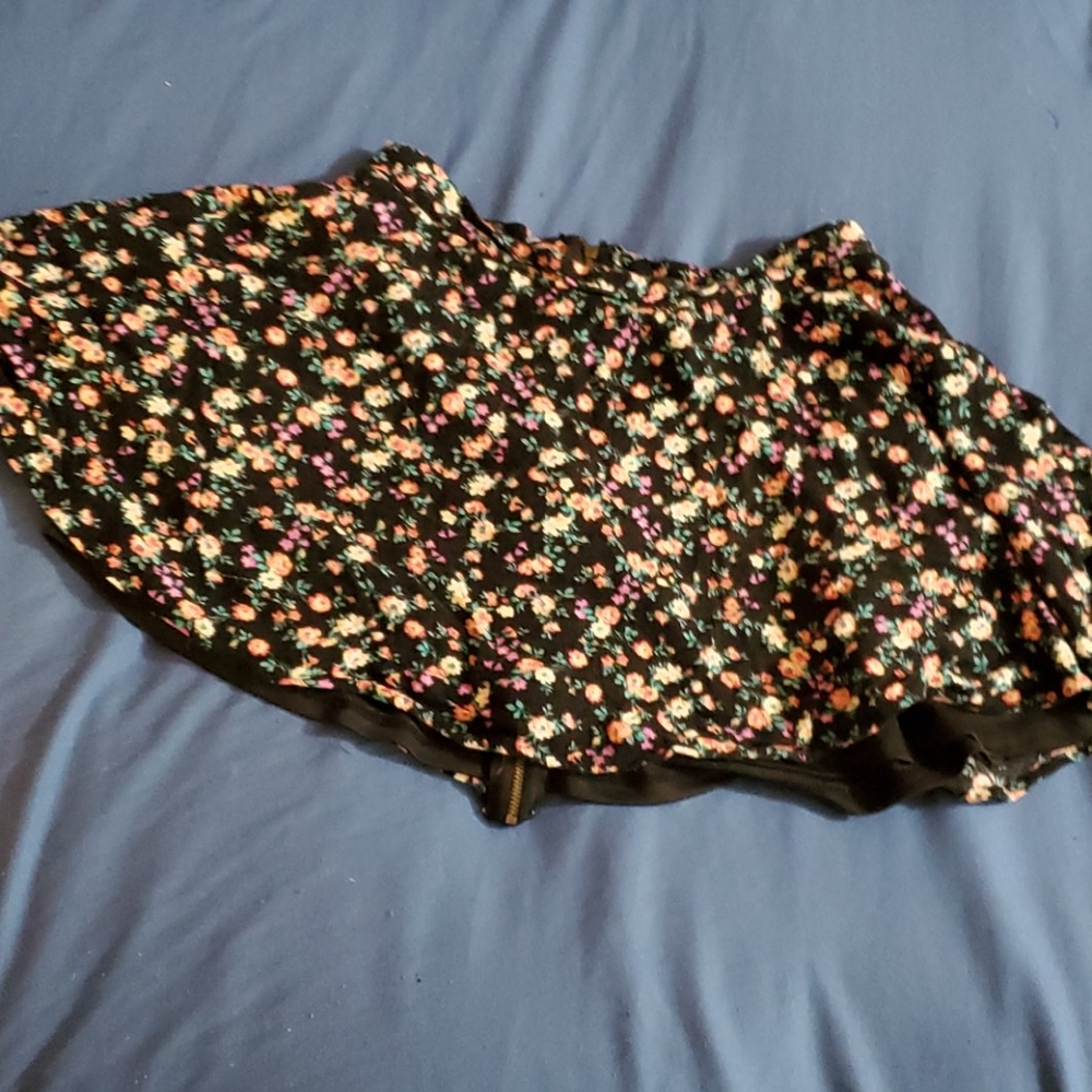 Black/Floral skater skirt 2/$10